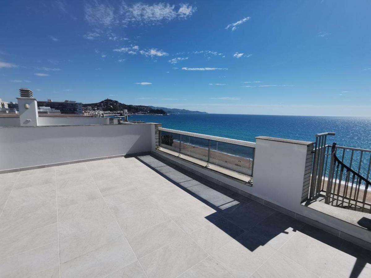 Seafront Apartment In Blanes Exterior photo